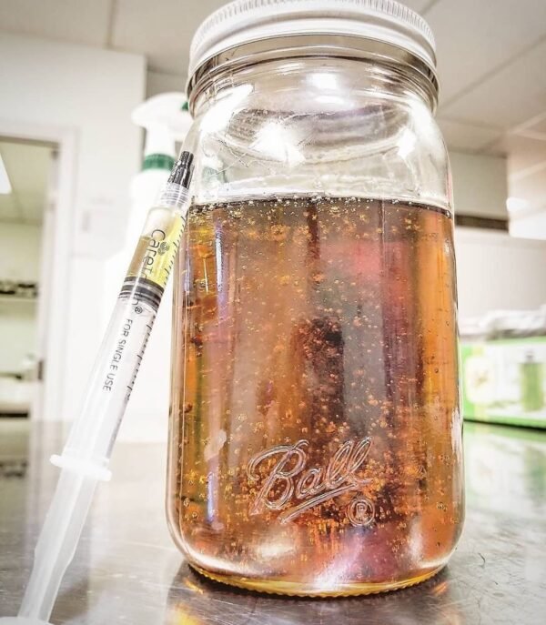 Instagram-post-by-Travis_B2WSkdIJ6NrJPG.jpg Delta 8 CAT 3 Distillate